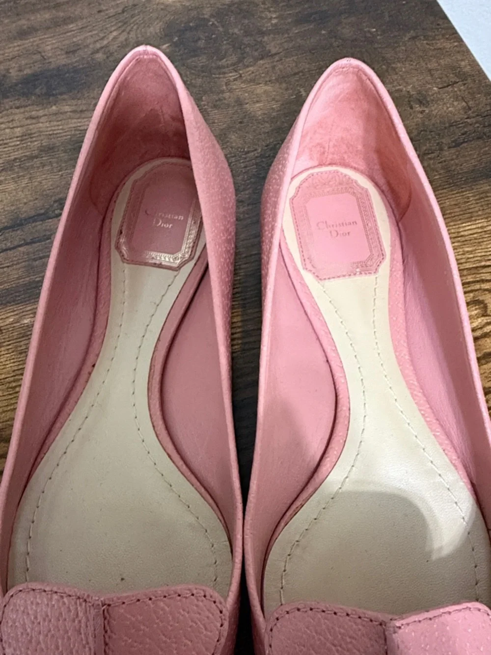 Dior Pink Pointed-Toe Leather Flats with Decorative Bow - Picture 2 of 4